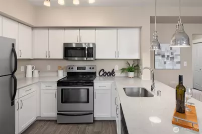 11415 Slater Avenue NE #303, Kirkland, WA 98033 - Photo 12