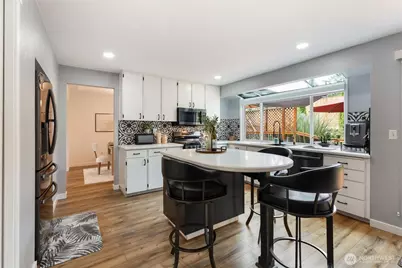 10009 NE 141st Street, Kirkland, WA 98034 - Photo 12