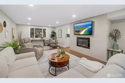 6505 NE Arrowhead Drive, Kenmore, WA 98028 - Photo 10