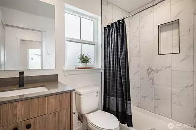 214 E Grover Street, Lynden, WA 98264 - Photo 12