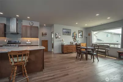 202 E Stanford Avenue, Ellensburg, WA 98926 - Photo 8