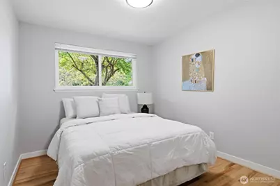 3844 49th Avenue SW, Seattle, WA 98116 - Photo 8