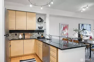 1410 E Pine St, Seattle, WA 98122 - Photo 8