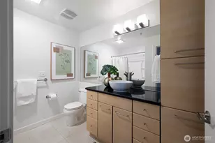 1410 E Pine St, Seattle, WA 98122 - Photo 12