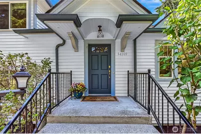 14309 19th Avenue NE, Seattle, WA 98125 - Photo 2