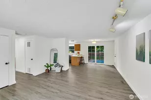 42307 SE 168th Ct, North Bend, WA 98045 - Photo 2