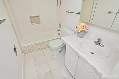 2636 22nd Avenue W #303, Seattle, WA 98199 - Photo 24