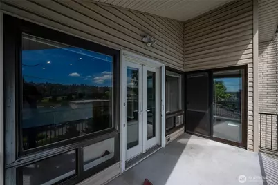 2636 22nd Avenue W #303, Seattle, WA 98199 - Photo 26