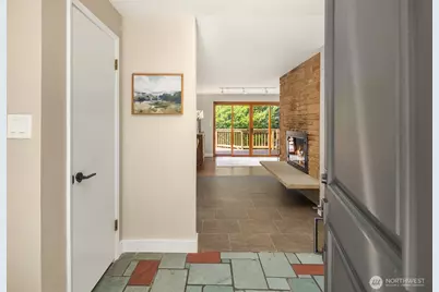 11215 Champagne Point Road NE, Kirkland, WA 98034 - Photo 4