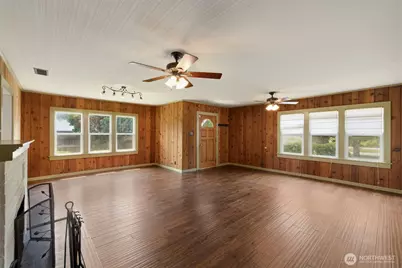 7921 139th Avenue Ct E, Puyallup, WA 98372 - Photo 10
