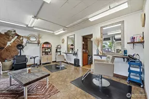 21 W 4th Ave, Omak, WA 98841 - Photo 8
