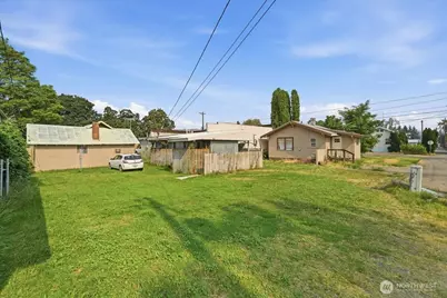 21 W 4th Avenue, Omak, WA 98841 - Photo 32
