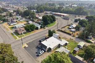 21 W 4th Ave, Omak, WA 98841 - Photo 36