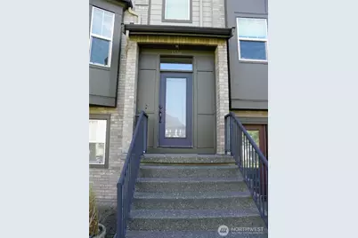 1356 Greenwich Walk NE, Issaquah, WA 98029 - Photo 2