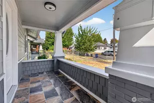 862 S 39th St, Tacoma, WA 98418 - Photo 2