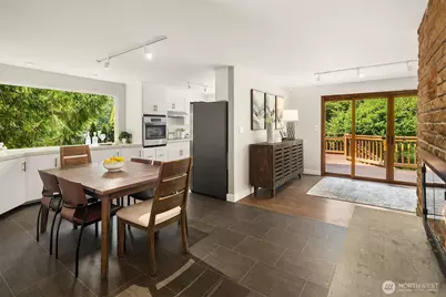 11215 Champagne Point Road NE, Kirkland, WA 98034 - Photo 18