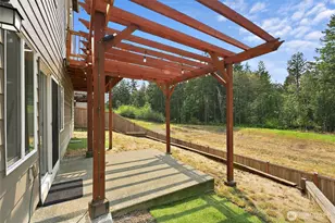 7701 208th Ave E, Bonney Lake, WA 98391 - Photo 28