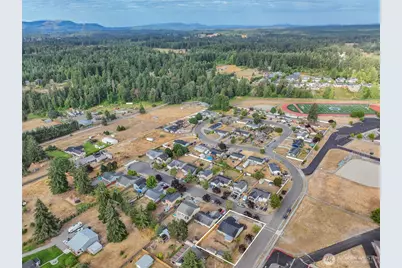 10642 Van Norhop Street SE, Yelm, WA 98597 - Photo 36