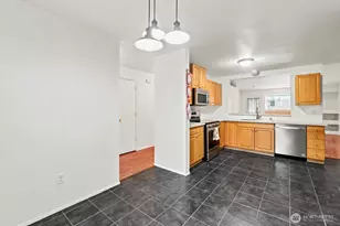 10642 Van Norhop St SE, Yelm, WA 98597 - Photo 2