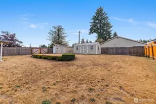 10642 Van Norhop St SE, Yelm, WA 98597 - Photo 32