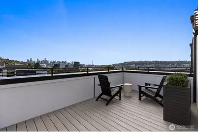 2328 Franklin Avenue E #C, Seattle, WA 98102 - Photo 4