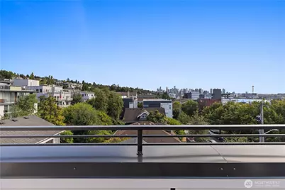 2328 Franklin Avenue E #C, Seattle, WA 98102 - Photo 30
