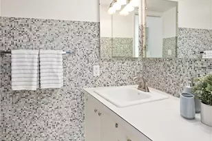 2500 81st Ave SE, Mercer Island, WA 98040 - Photo 18