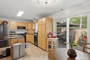 2009 98th St SE, Everett, WA 98208 - Photo 10