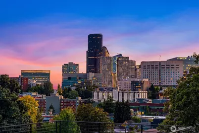 910 15th Avenue #B, Seattle, WA 98122 - Photo 22