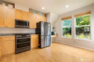 10919 E Villa Monte Dr, Mukilteo, WA 98275 - Photo 20