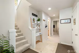 10919 E Villa Monte Dr, Mukilteo, WA 98275 - Photo 4