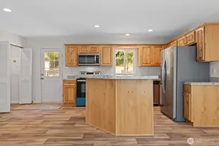 1615 Lake Dr SW, Lakebay, WA 98349 - Photo 2