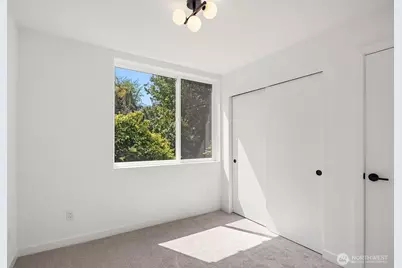 2538 14th Avenue W #E, Seattle, WA 98119 - Photo 16