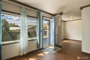 225 W Highland Ave, Chelan, WA 98816 - Photo 6
