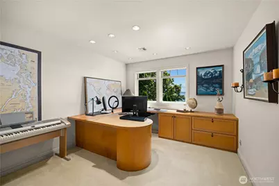 2555 Magnolia Boulevard W, Seattle, WA 98199 - Photo 22