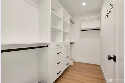 3240 32nd Avenue W, Seattle, WA 98199 - Photo 20