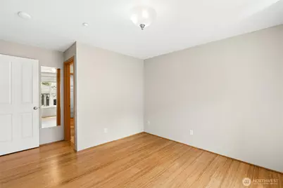 1652 25th Place NE #203, Issaquah, WA 98029 - Photo 18