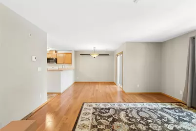 1652 25th Place NE #203, Issaquah, WA 98029 - Photo 8