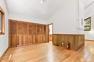 13193 N Madison Ave NE, Bainbridge Island, WA 98110 - Photo 16