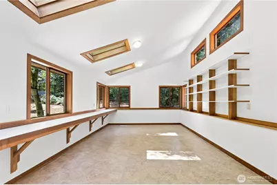 13193 N Madison Avenue NE, Bainbridge Island, WA 98110 - Photo 34