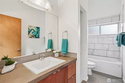 1018 NE 103rd Street, Seattle, WA 98125 - Photo 16