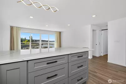 733 S Lake St #209, Kirkland, WA 98033 - Photo 16
