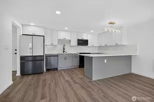 733 S Lake St, Kirkland, WA 98033 - Photo 20