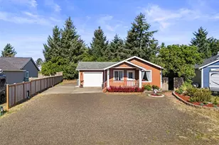 112 Seagate St SW, Ocean Shores, WA 98569 - Photo 1