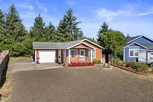 112 Seagate St SW, Ocean Shores, WA 98569 - Photo 2