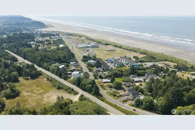 127 N First Street, Pacific Beach, WA 98571 - Photo 34