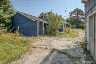 127 N First St, Pacific Beach, WA 98571 - Photo 28