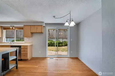 20643 Church Lake Drive E, Bonney Lake, WA 98391 - Photo 6