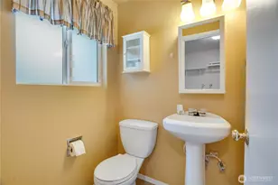 20643 Church Lake Dr E, Bonney Lake, WA 98391 - Photo 10