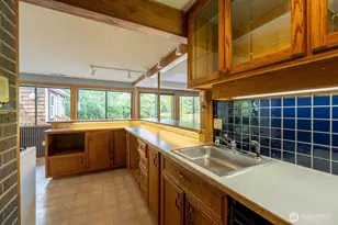 19505 45th Ave NE, Lake Forest Park, WA 98155 - Photo 34
